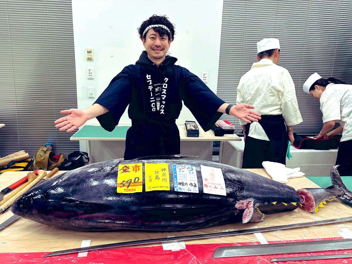 サプライズで本マグロの解体ショーに参加できました🐟
