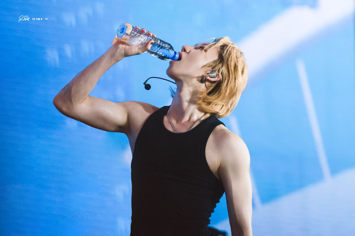 RoadtoThe8 tweet media