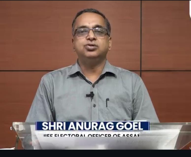 airnews_ghy's tweet image. ৰাজ্যৰ আসন্ন বিধানসভা নিৰ্বাচনত ৩১,৪৮৬ টা ভোটকেন্দ্রত দুই কোটি ৫০,২১,৪১৩ গৰাকী ভোটদাতাই গণতান্ত্রিক অধিকাৰ সাব্যস্ত কৰিব। অসমৰ মুখ্য নির্বাচনী বিষয়া অনুৰাগ গোৱেলে কালি গুৱাহাটীত এখন সংবাদমেলত এই তথ্য দিয়ে। 
#AssemblyElection #Voters 
@ESICSVEEP 
@ceoassam62029