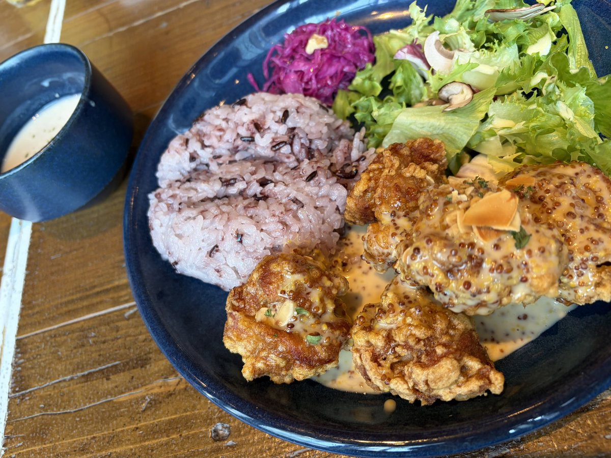 りな｜LPデザイナー tweet media