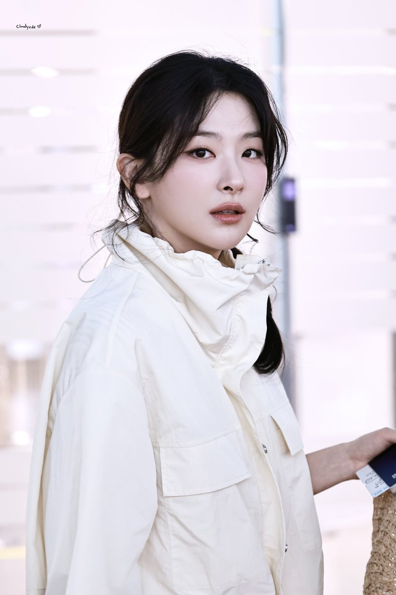 260317 ICN 출국 
🍬

#SEULGI #슬기 #레드벨벳 #RedVelvet