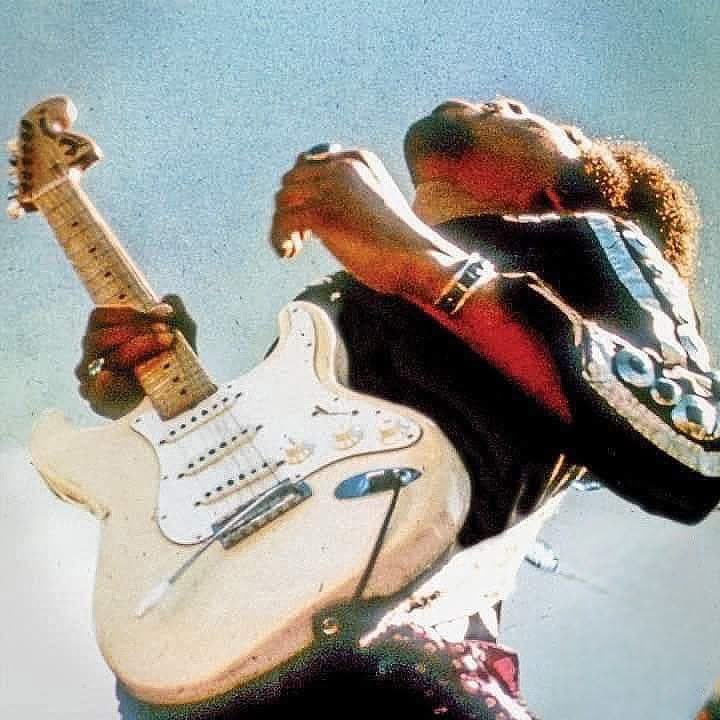 ktanaka13's tweet photo. "Scuse me while I kiss the sky" - Jimi Hendrix

On March 17, 1967, “Purple Haze” a song written by one Jimi Hendrix was released as a single by the Jimi Hendrix Experience in the United Kingdom. Hendrix went on to become the most influential rock guitarists of all time. Young guitarists today are still emulating much of his style today.

#JimiHendrix #AreYouExperienced #music #Guitar #Songwriter #Blues #Rock #HardRock #ClassicRock