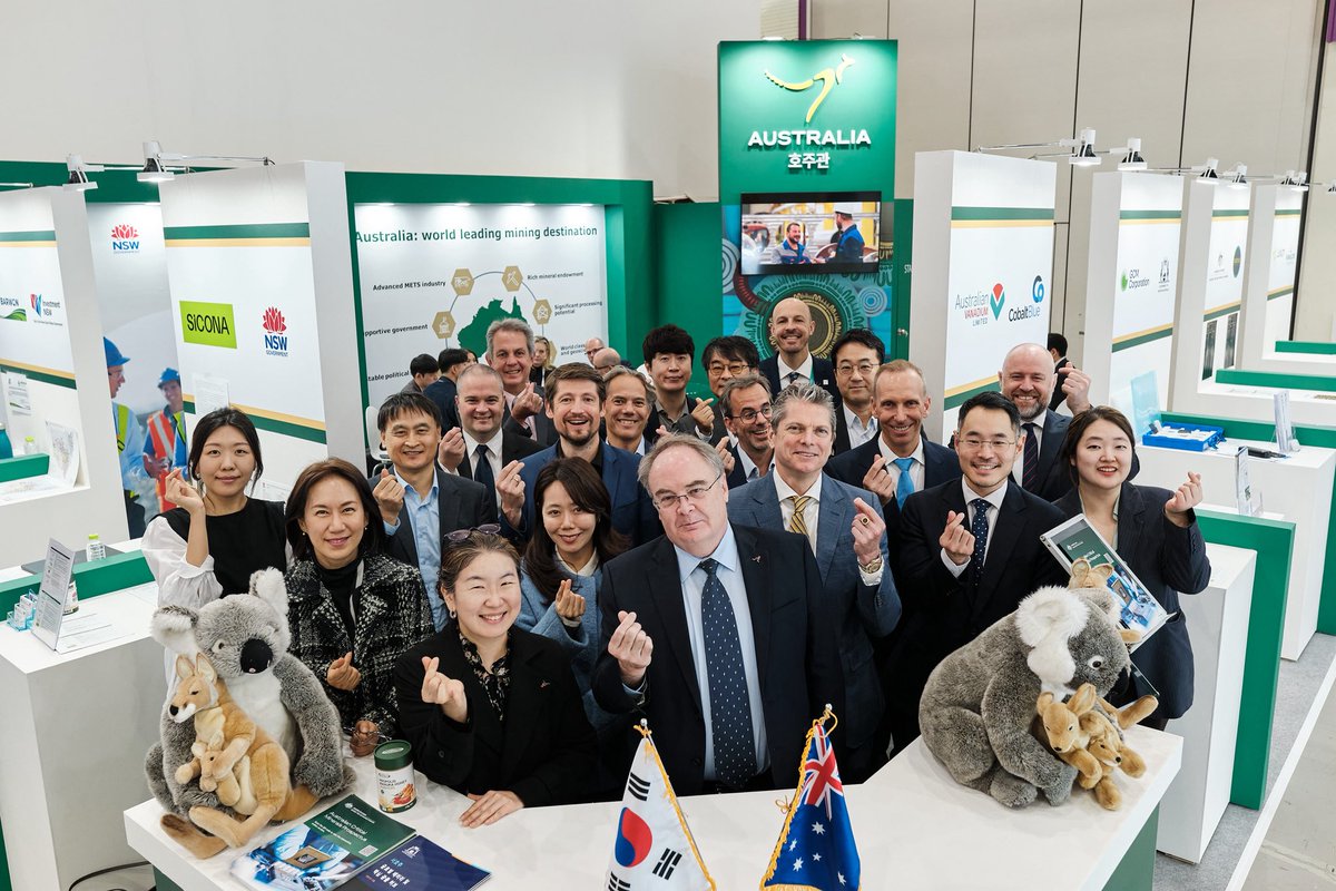 AusAmbROK's tweet photo. 🇦🇺🇰🇷 are deepening cooperation to build stronger, future‑ready battery supply chains. #InterBattery 2026 showed how Aussie critical minerals and Korean battery innovation make a powerful match. @MOTIRKoreaEng #AUSROK 🔋🤝 https://t.co/wYv6uHtoyw