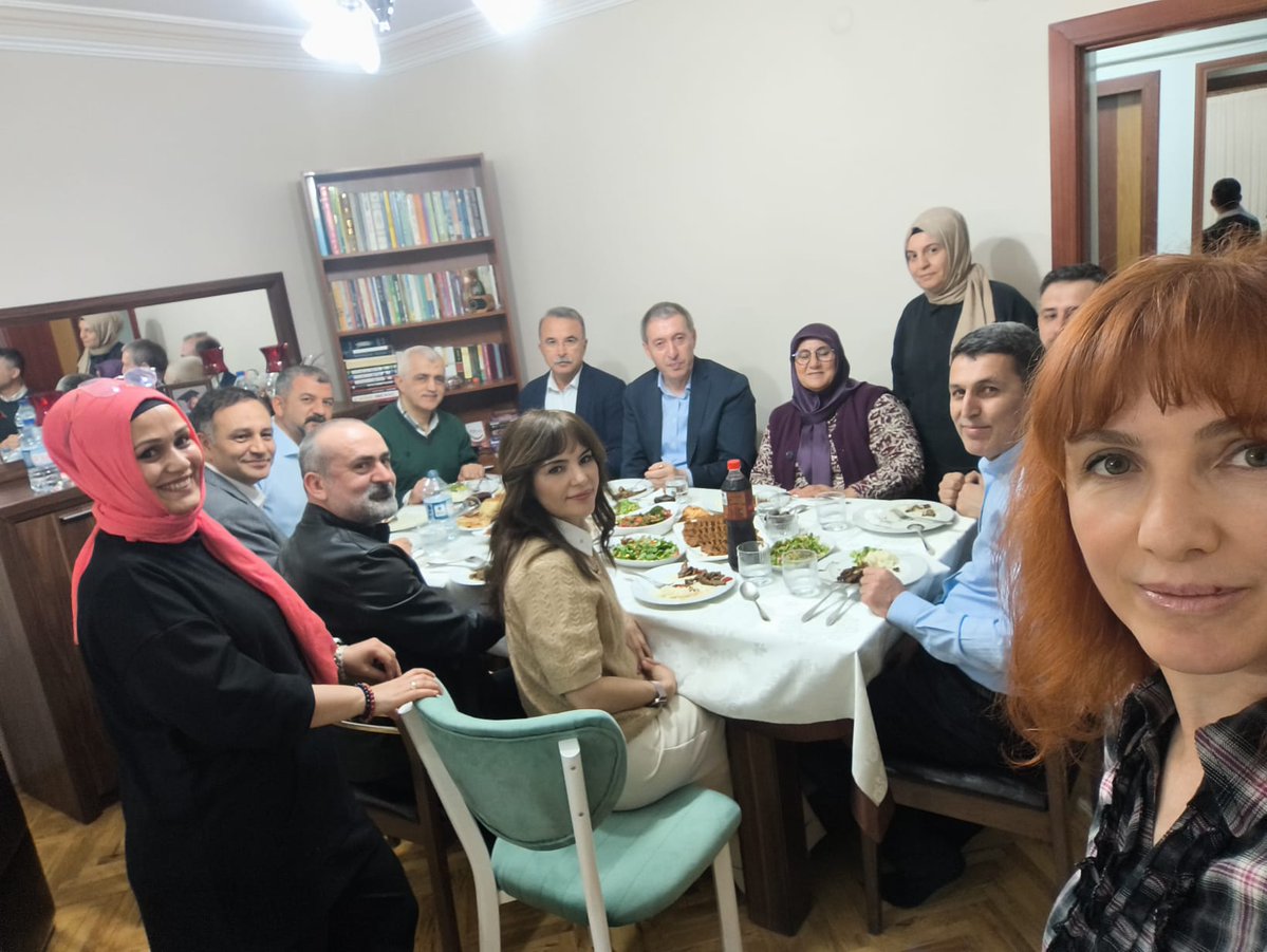 🦋𝕂ℍ𝕂 𝕃𝔼𝕐𝔻İ𝕊İ tweet media