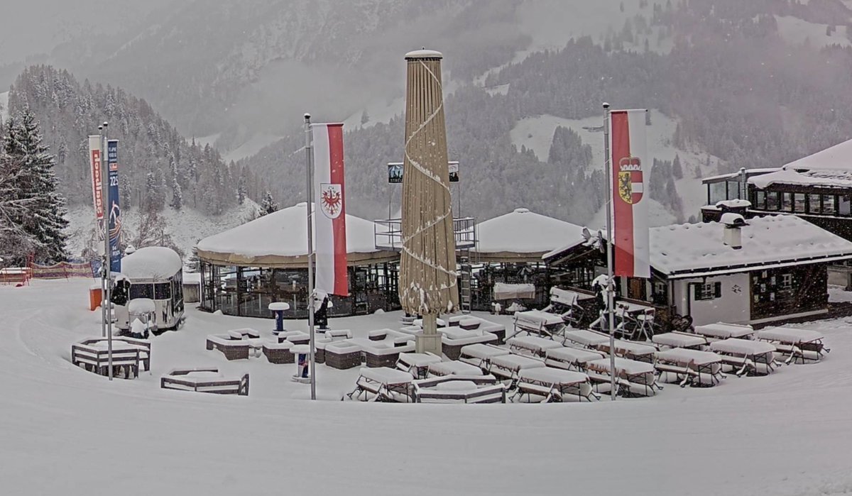 Roel van den Bekerom tweet media