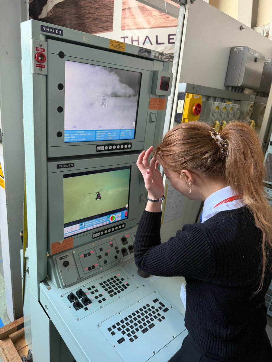 Miss Burrell tweet media