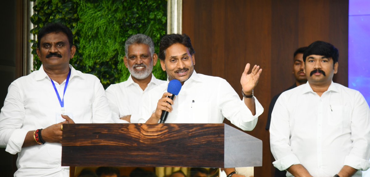 Dr. Chevireddy Bhaskar Reddy tweet media