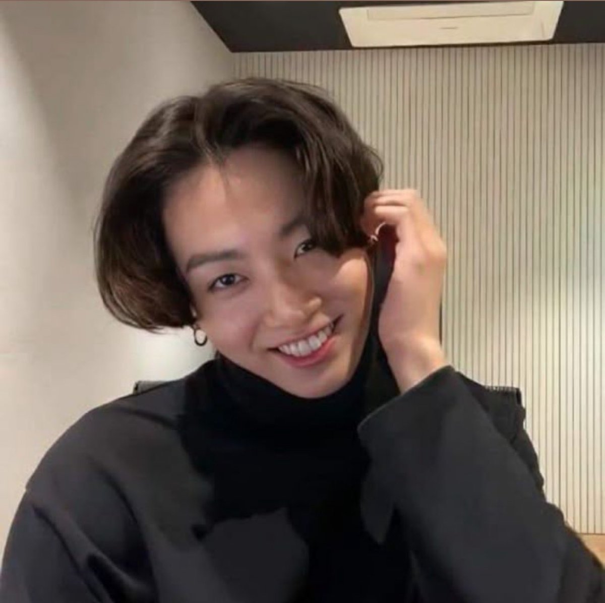 Taetaekoo_7's tweet photo. bizim geç kalmışlık 💀
ot7 bacılarım bana da bi el atarmısınız canlarım #ot7army 🪭🪭 https://t.co/1TI2Je6Wyz