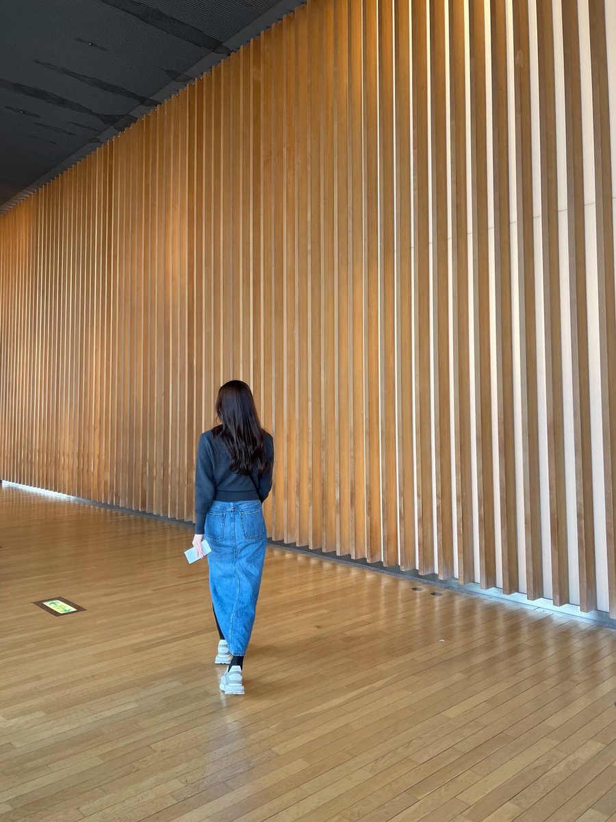 hoshino_kanade_'s tweet photo. 国立新美術館で開催されてる
YBA&BEYOND 行ってきた🌸
しほみさんと考察したり、クスクスしたり🥹楽しかったな〜✨
#NACT_PR
#ybabeyond https://t.co/beoxjjPctt