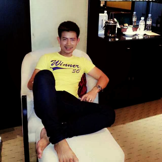 พ่อค้าลูกชิ้นทอด บางพลี tweet media