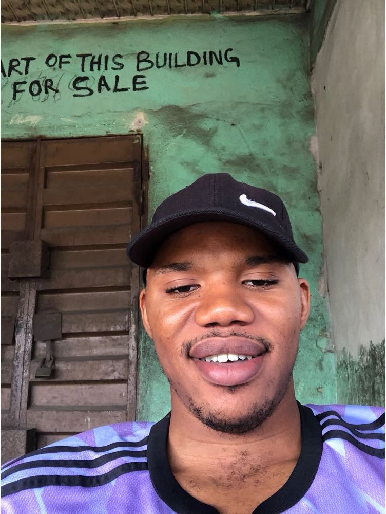 SULIAAAA!!!

The first time I ever slept on the streets lol. It happened in September 2024.

I left skul on Wednesday but my flight was booked for Monday. I was very empty although I managed to get a motel to lay in for 2 days due to sickness. Thank God for Airdrop den dat gave