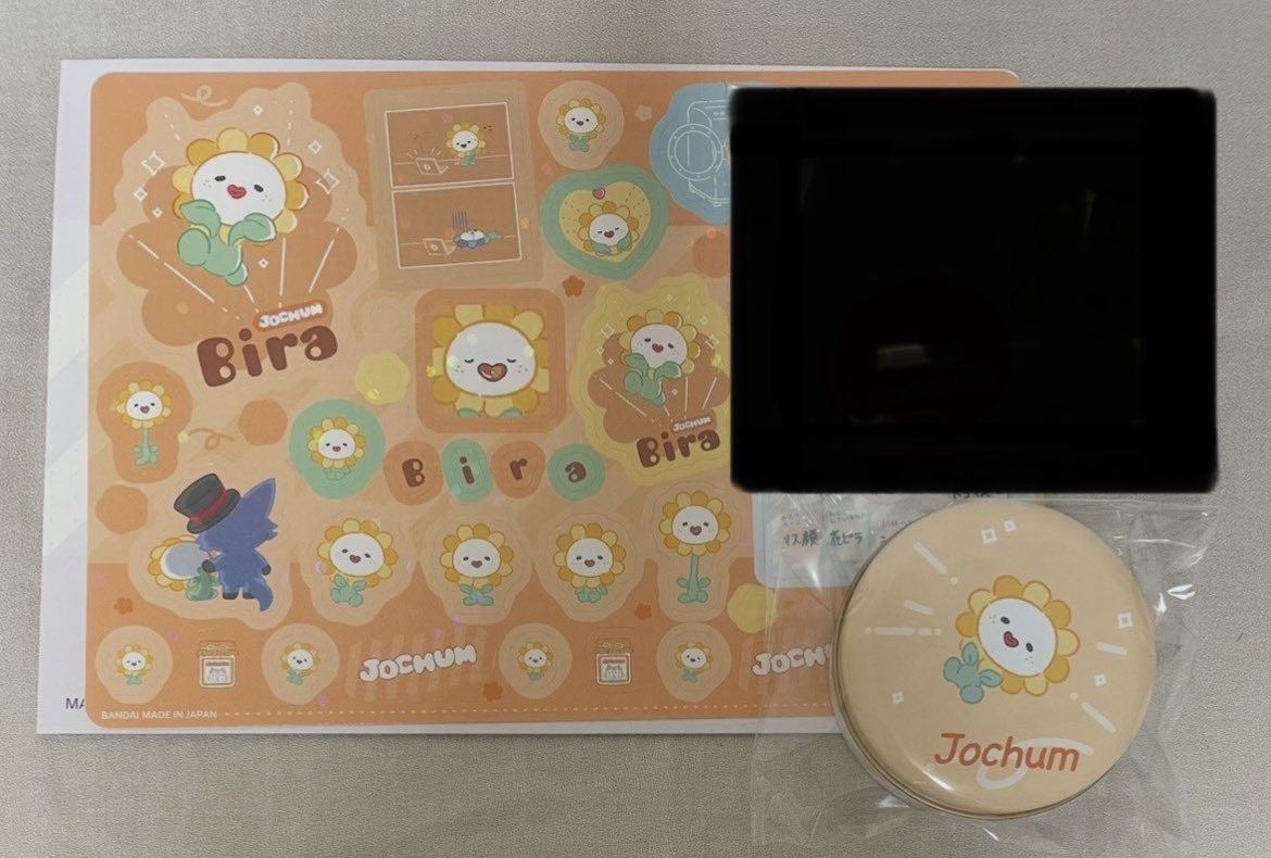 めろん tweet media