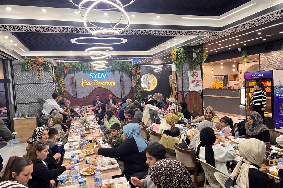 CermikSYDV's tweet photo. Sosyal Yardımlaşma ve Dayanışma Vakfımızın düzenlemiş olduğu iftar programımıza Kaymakamımız aynı zamanda Vakıf Başkanımız Adem KARATAŞ,  Vakıf Müdürümüz Abubekir TEKDEMIR ile SYDV personelleri ve aileleri iftar programında buluştular.
@TCCermik #iftar #ramazanayı https://t.co/f9SVeOZqDb