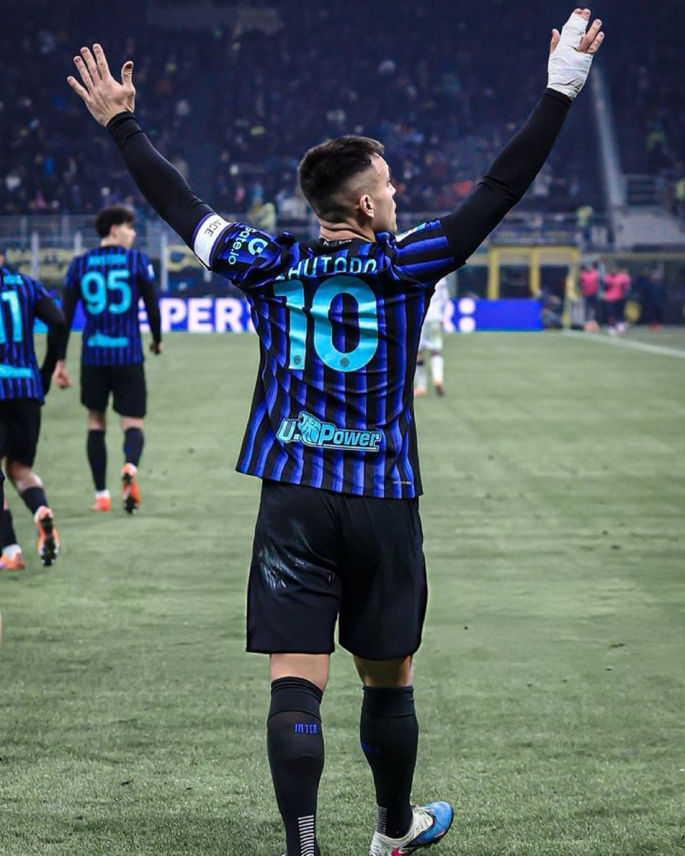 Earl Neroazzurro tweet media