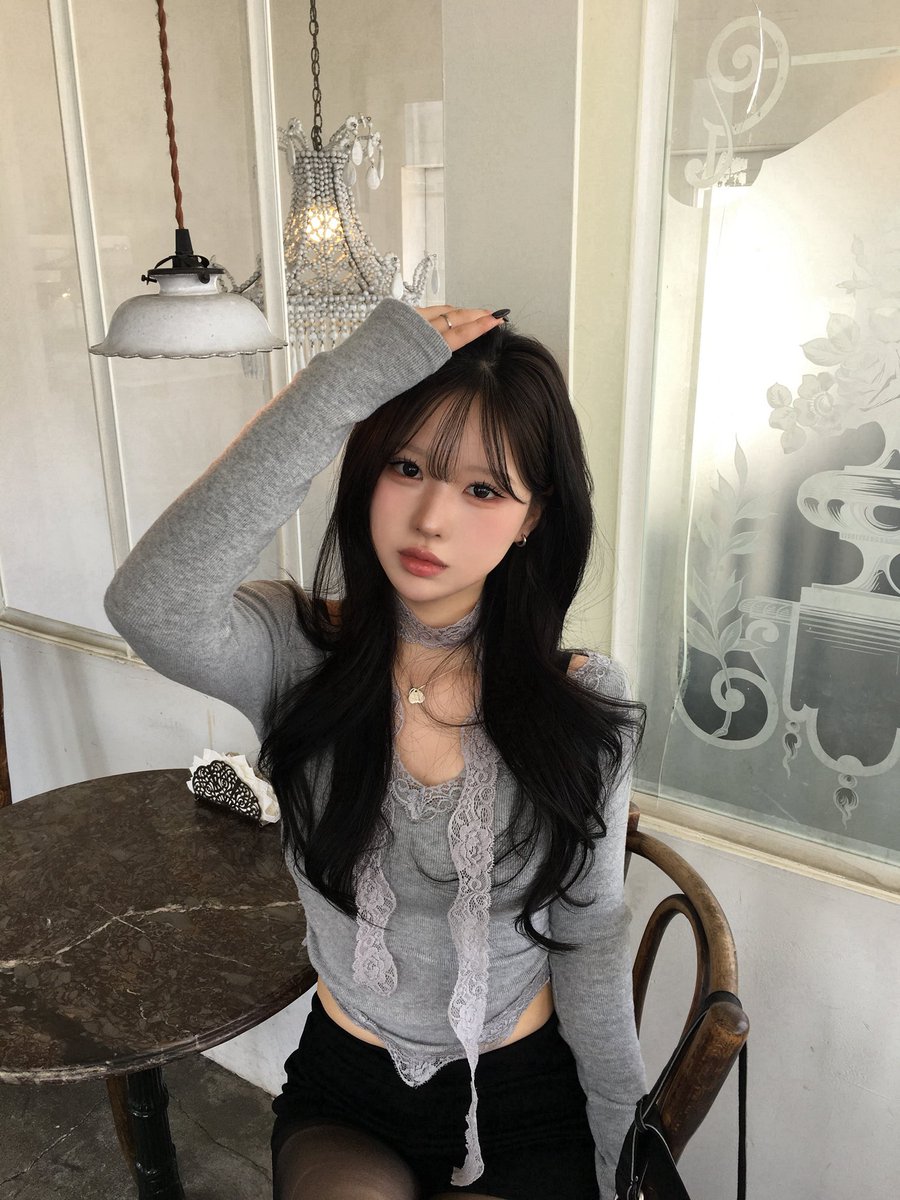 momo tweet media