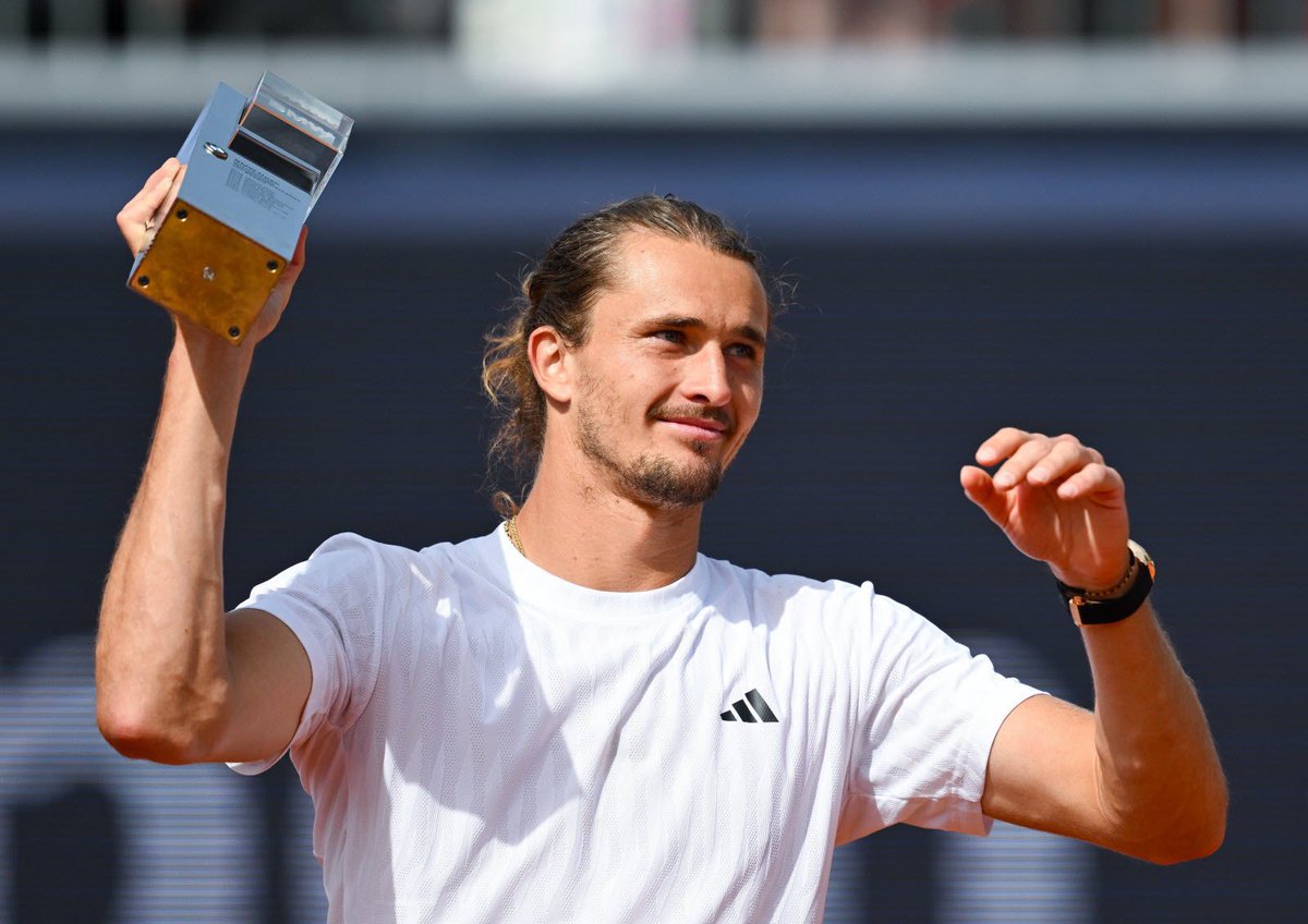 UniversTennis's tweet photo. 🚨 Les inscriptions pour le tournoi ATP 500 de Munich 🇩🇪 qui se déroulera la même semaine (13-19 avril) 👇

⭐️ Alexander Zverev
⭐️ Taylor Fritz
⭐️ Ben Shelton
⭐️ Alexander Bublik
⭐️ Jakub Mensik
⭐️ Flavio Cobolli
⭐️ Luciano Darderi
⭐️ Francisco Cerundolo
⭐️ Jiri Lehecka
⭐️ Arthur Rinderknech 🇫🇷
⭐️ Tallon Griekspoor
⭐️ Sebastian Korda
⭐️ Gabriel Diallo
⭐️ Denis Shapovalov
⭐️ Joao Fonseca
⭐️ Alex Michelsen
⭐️ Alejandro Tabilo
⭐️ Zizou Bergs
⭐️ Fabian Marozsan
⭐️ Hubert Hurkacz (PR)
⭐️ Marin Cilic
⭐️ Stefanos Tsitsipas
⭐️ Marton Fucsovics