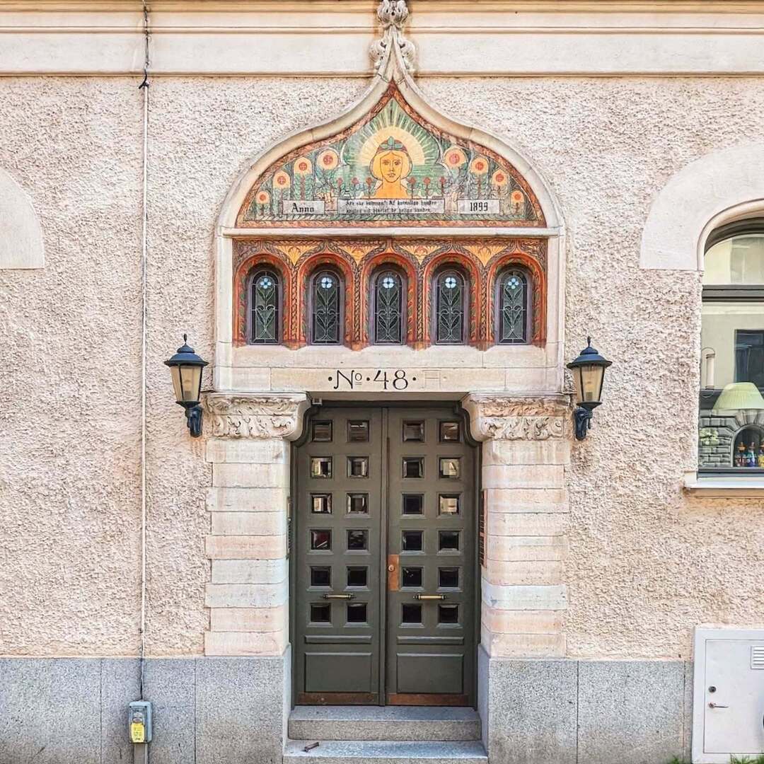 SidewalkSafari's tweet image. And the Door Of The Week winner is... Team #ArtNouveau!

The theme was the eclectic doors of Stockholm. 

Thanks to everyone who voted! Click the link in my bio to see this week's candidates...

#Door #Doors #DailyDoor #TravelPhotography Photography instagr.am/p/DV-9JJGjJOr/