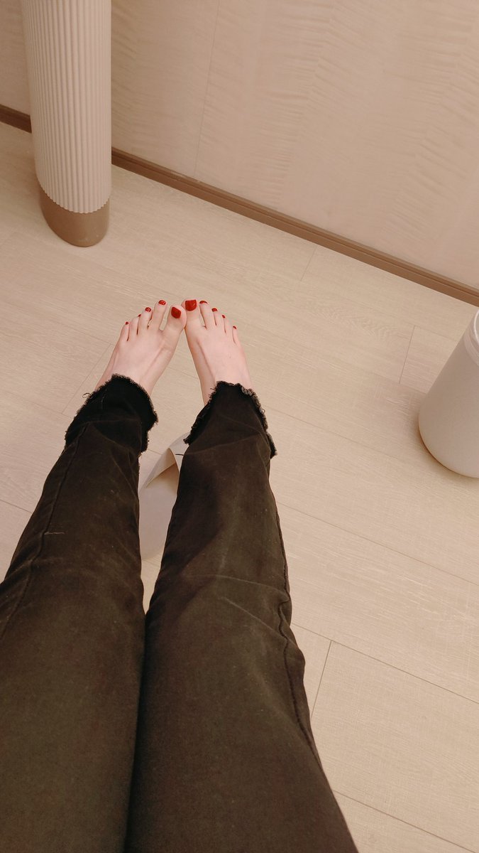 tingdaren520's tweet photo. 谁敢闻
今天真的是走到腿要酸死了 https://t.co/ZSNs5WlfI8