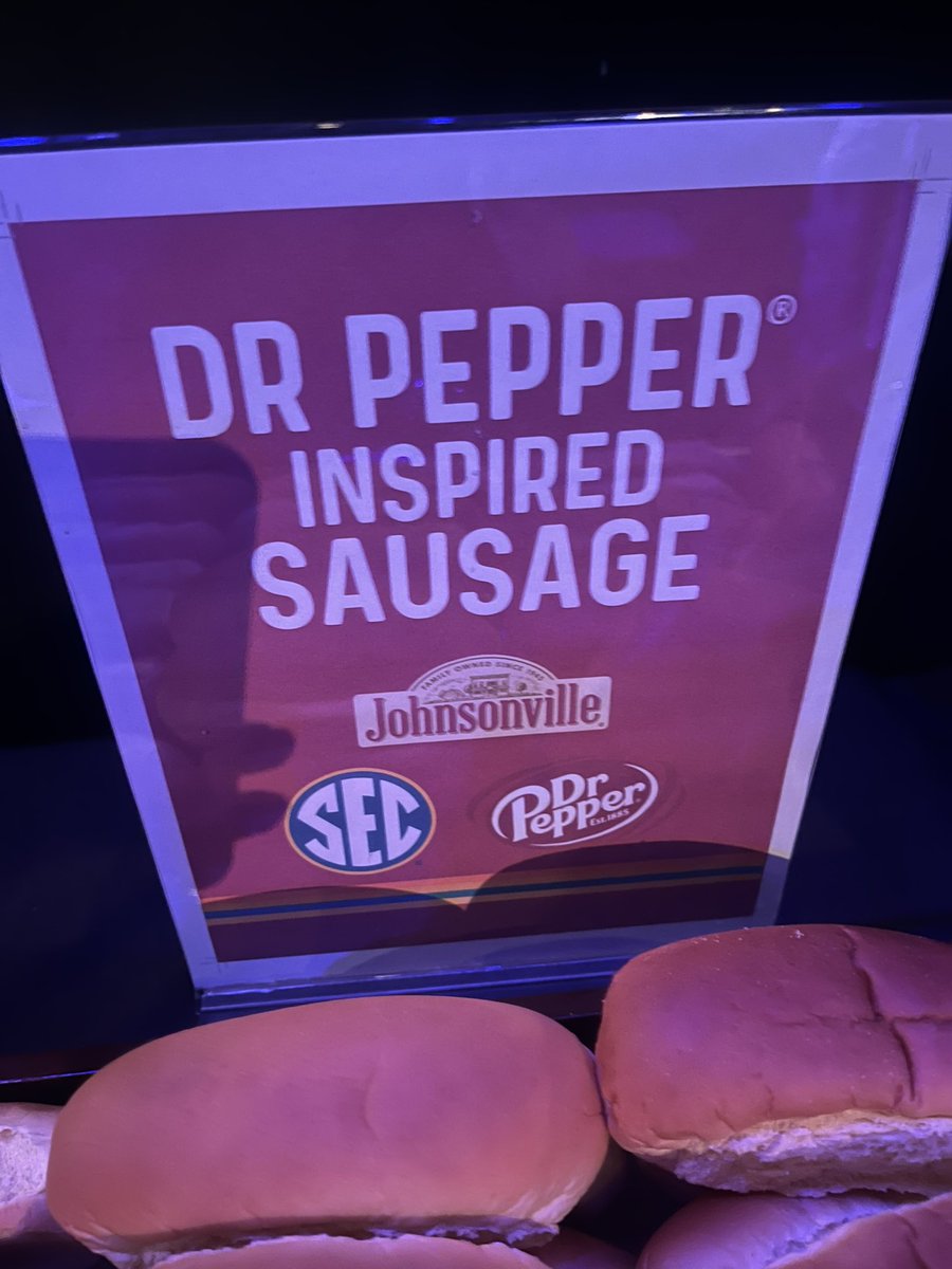 🦚Benjamin McAliley ✈️ 🐴 tweet media