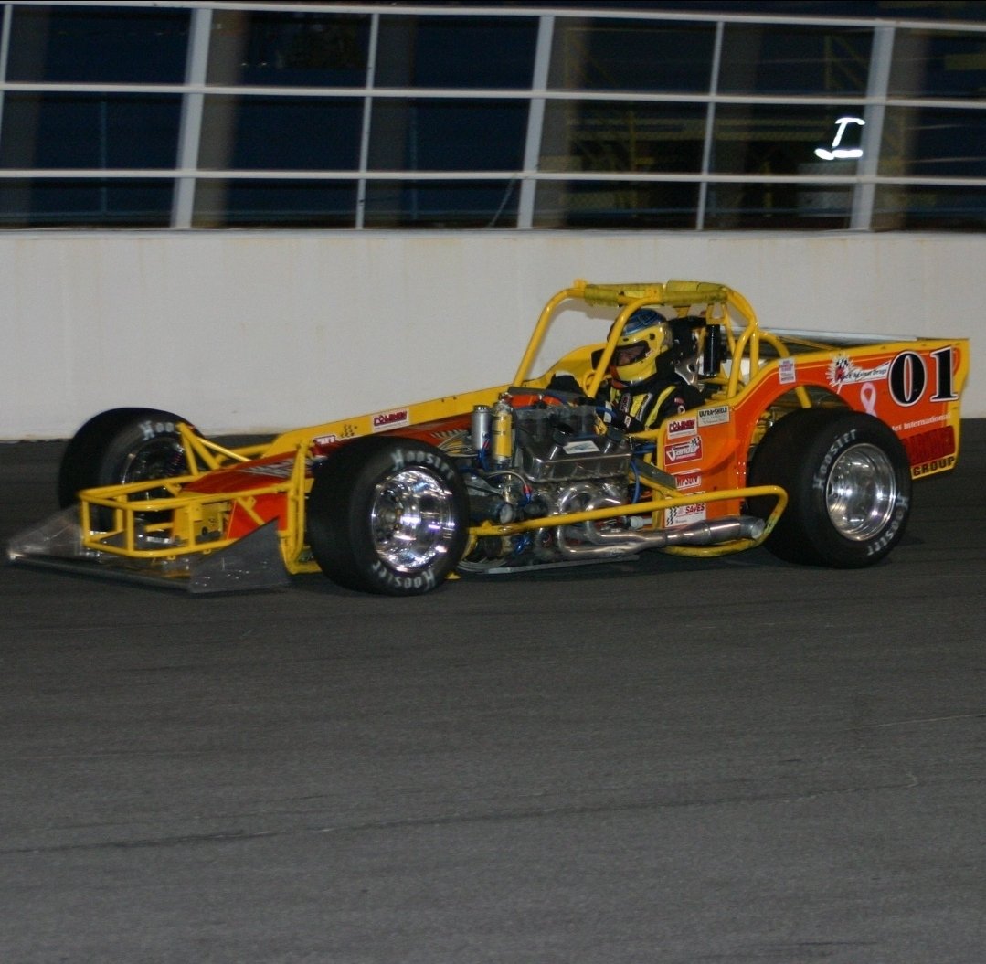 AllThingsSuperm's tweet image. 3/17/26 @AllThingsSuperm picture(s) of the day. Doug Heveron at @OswegoSpeedway 
September 2nd 2005

📸 @supermods2