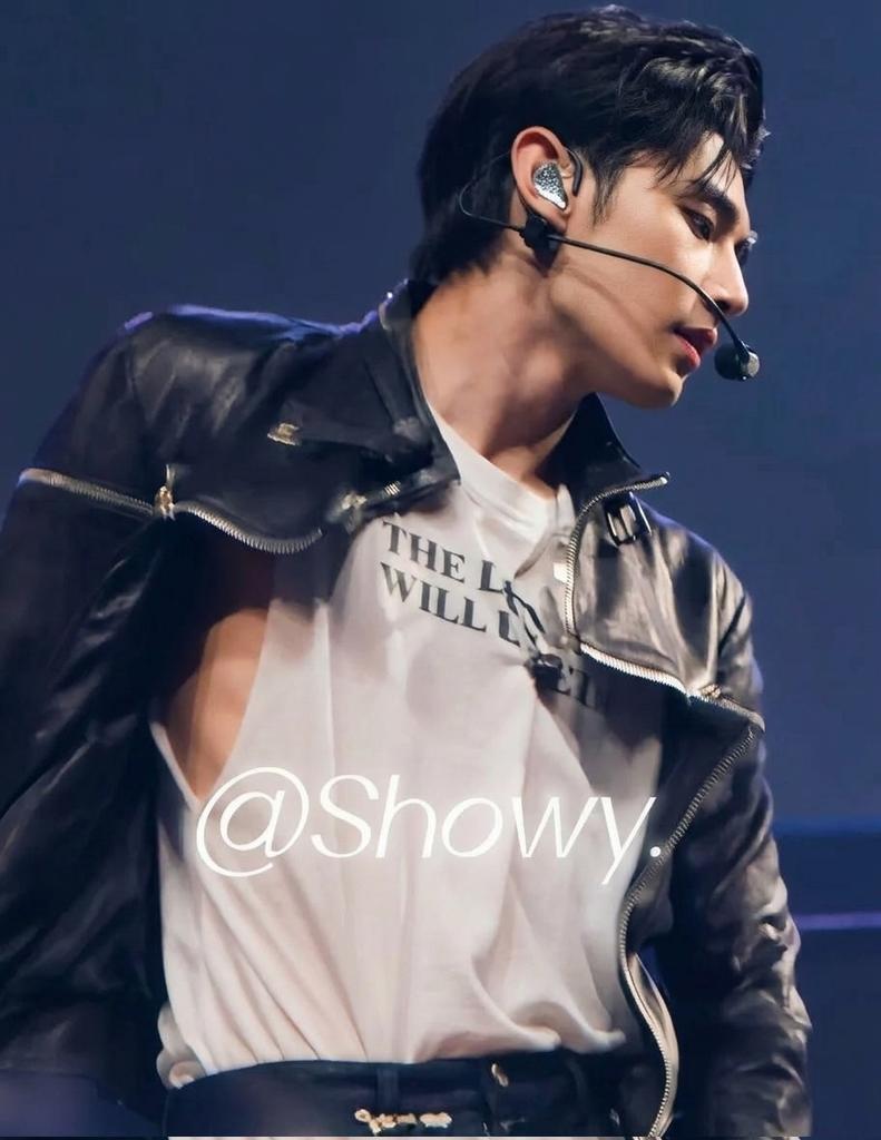 𓆩𓆪 tweet media