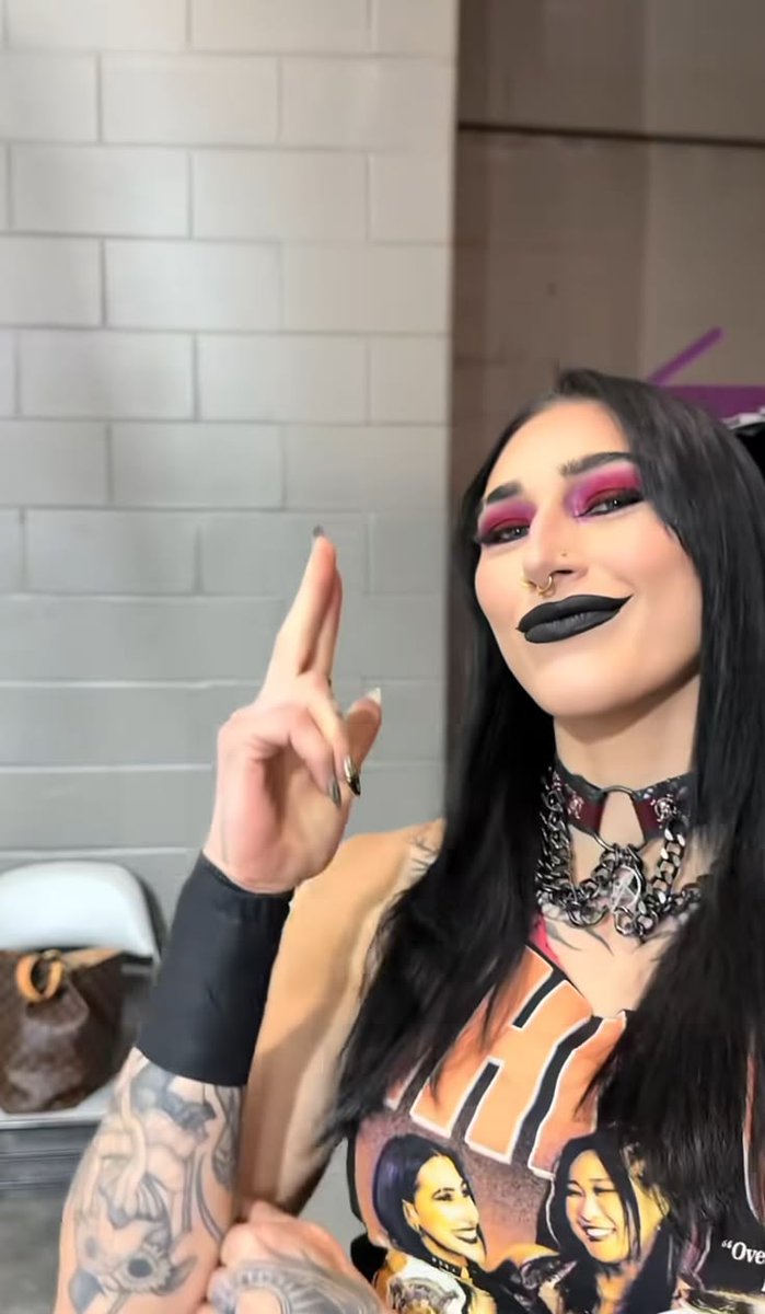 𝘙𝘩𝘦𝘢 𝘉𝘭𝘰𝘰𝘥𝘺 𝘙𝘪𝘱𝘭𝘦𝘺 tweet media