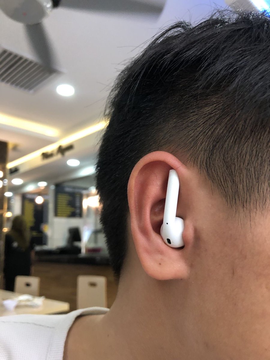 anora_gadget's tweet image. 98.9% of people are wearing their AirPods wrong 👀

Flip it. Twist it. Lock it in your ear the RIGHT way for better sound, tighter fit, and zero drop.

Are you wearing yours upside down? 🤔

#AirPodsTips #TechHacks #GadgetSmart #AudioUpgrade #DidYouKnow