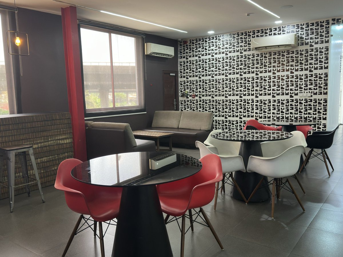 Café One tweet media