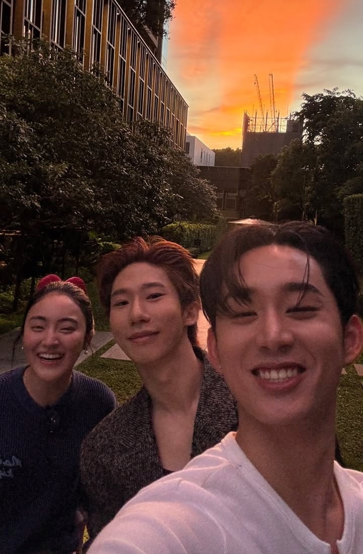 willestlykn's tweet photo. est as phi tam’s birthday cake boy last year! 🥹🎂 i just know they will celebrate it together again. happy birthday p’tam <3
#est_rvp #tamtnc
https://t.co/rYpU3DsStI https://t.co/N7PMq1Qp9n