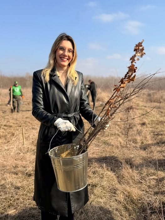 John Doe tweet media