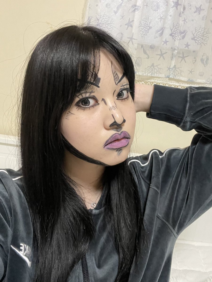日向子 tweet media