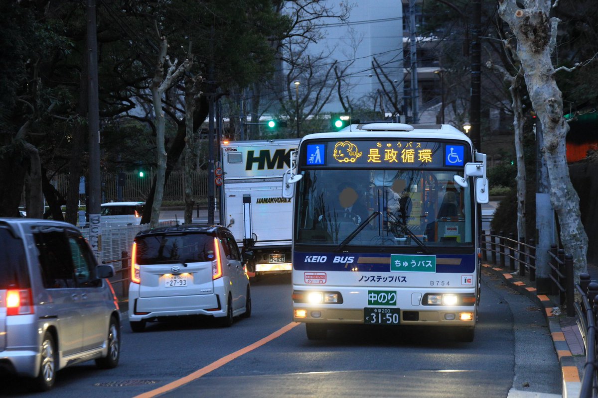 07MC_RM510's tweet photo. 2026.03/13
京王バス府中営業所
B31754(TKG-MK27FH)
“京王バスカラー”での最終運行

再編により中型車が不足することからちゅうバス専用車に。最後は是政循環の代走でした。 https://t.co/paOBTAFZmm