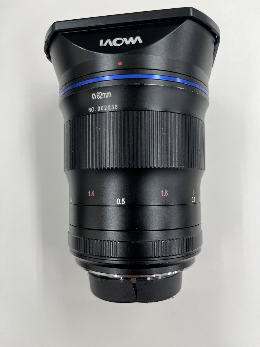 amazon_syumitto's tweet photo. 【中古品情報】 LAOWA ラオワ 交換レンズ 33mm F0.95 APO 富士フイルム Xマウント APS-C LAO0213 ブラック 
キズあり・リアキャップ無し・化粧箱なしの出品になります。全体として、使用感あるものの目立つ汚れはあまりありません。ご興味ある方は是非。 https://t.co/jJu8fBa1zk
