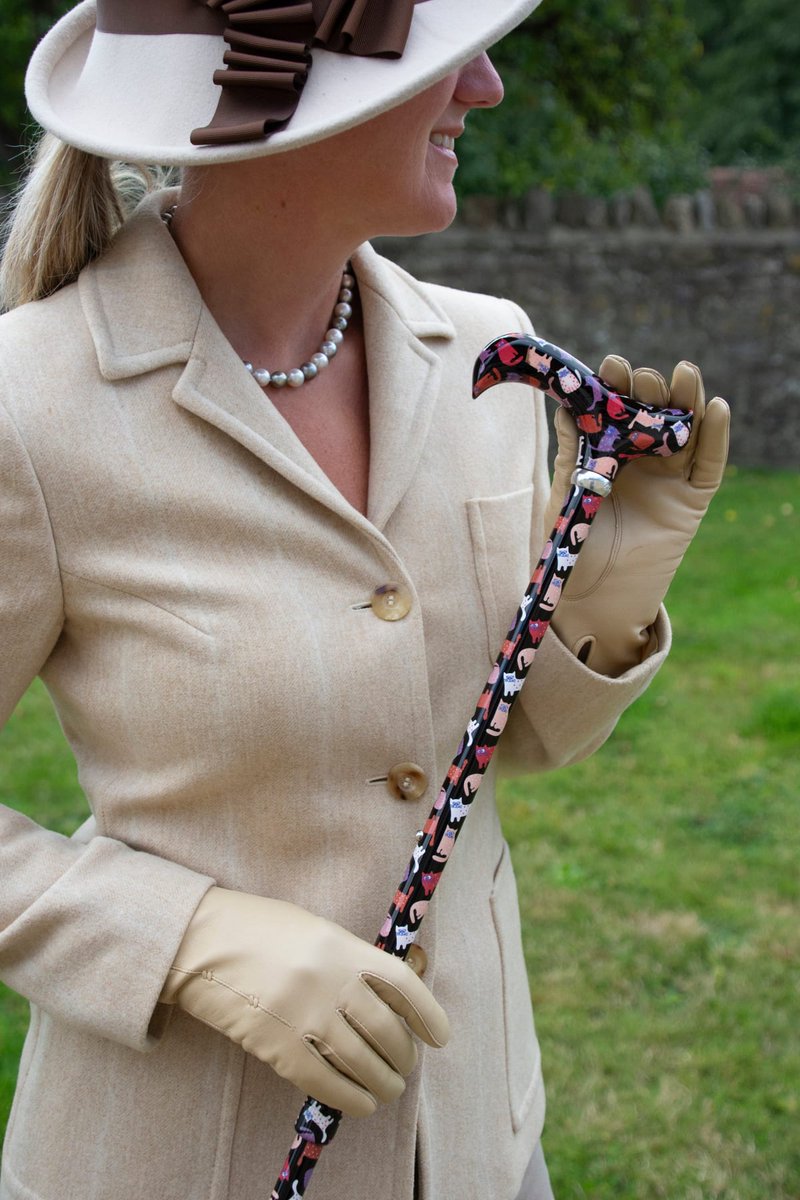 WalkingCanesNet's tweet image. Stay stylish with our Adjustable Fashionable Crazy Cats! 🐱🔥 These purr-fectly adjustable straps let you customize your look while keeping your essentials secure. Get yours meow! #fashion #crazycats #style