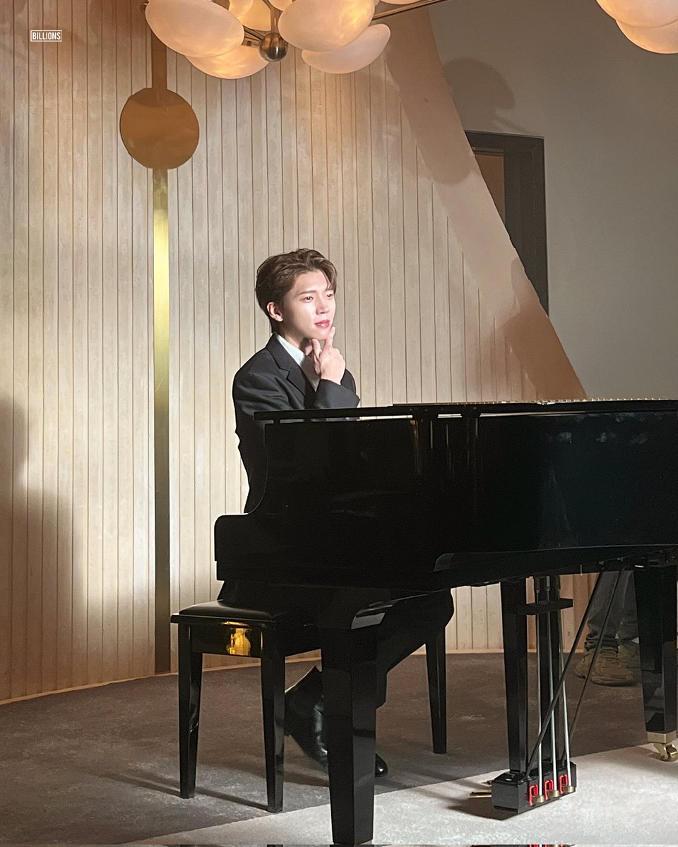 빌리언스 tweet media