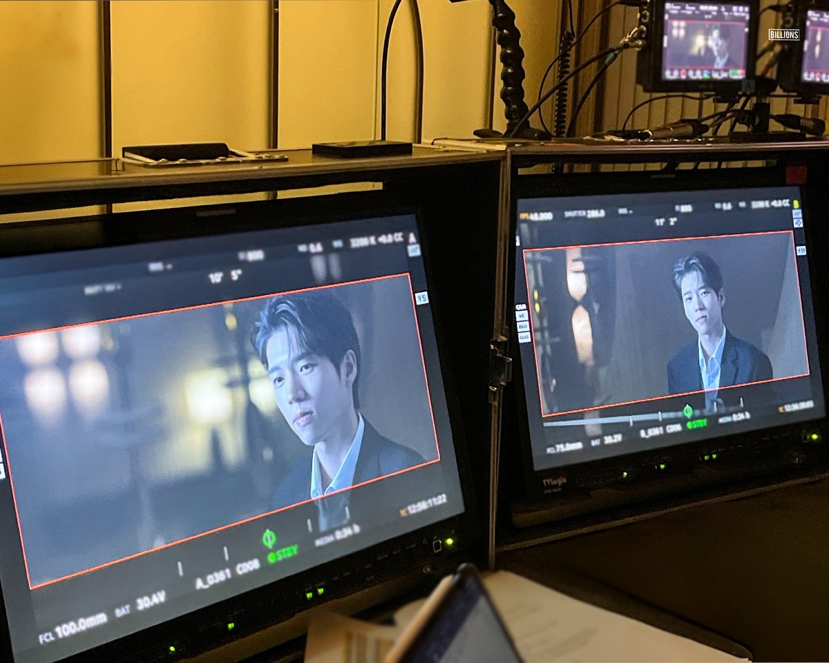 빌리언스 tweet media