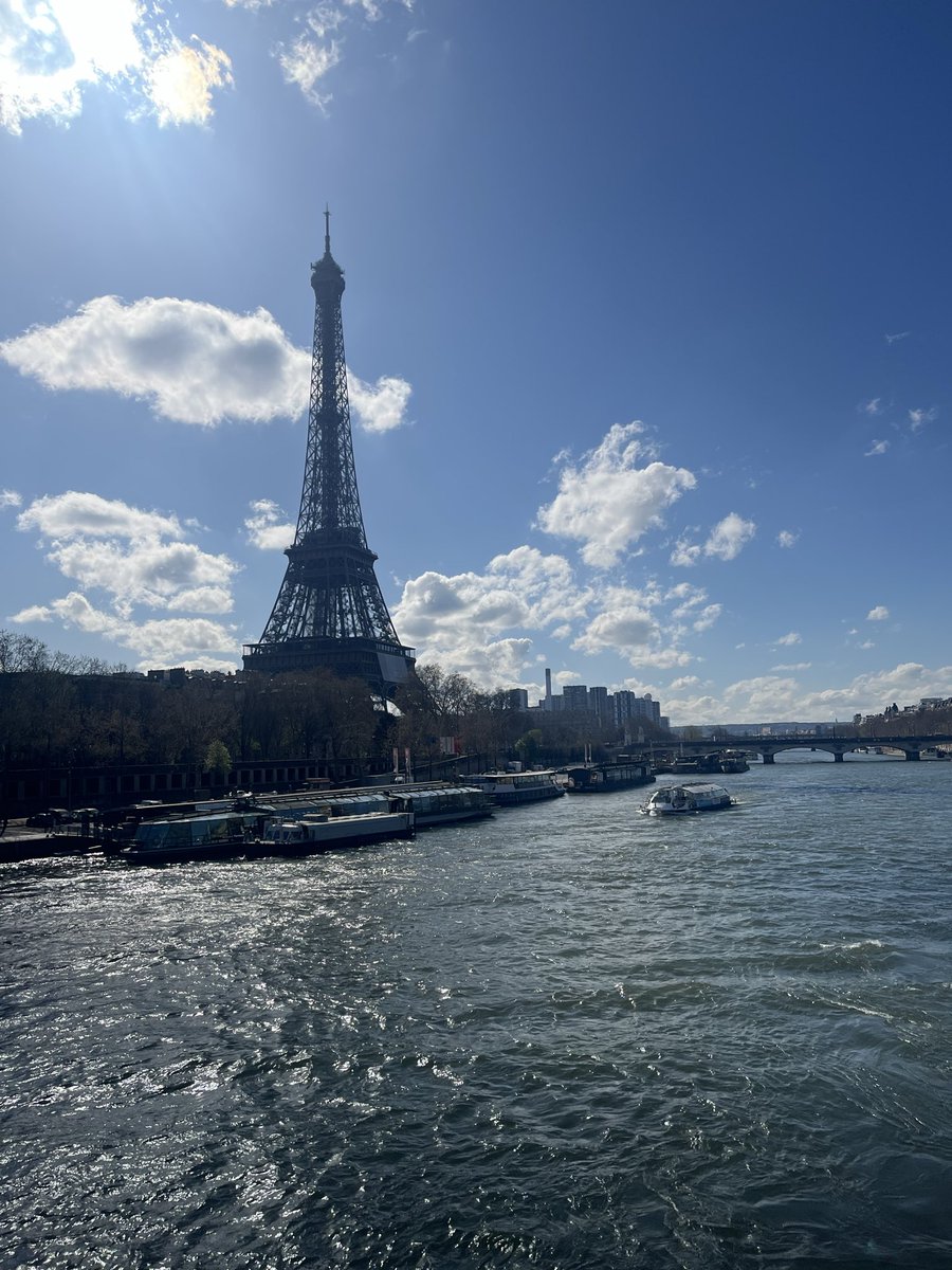 koreanrap's tweet photo. Went to Paris for a week because I felt like it. Live laugh love. https://t.co/kXZcs8jkf2