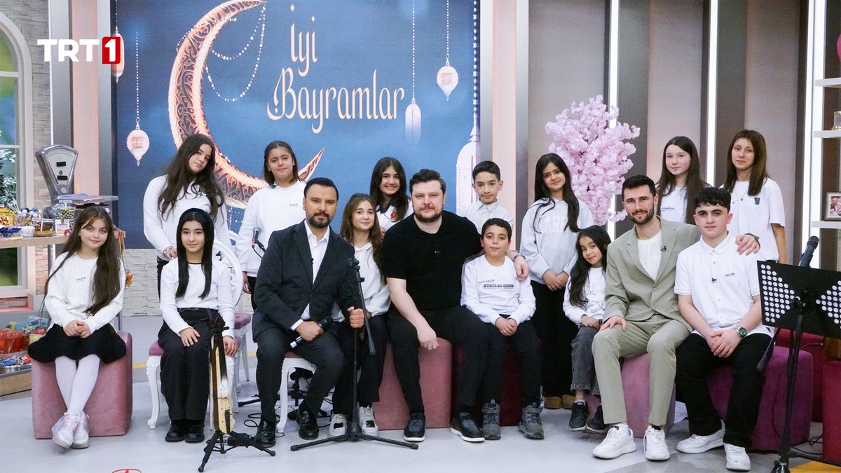 Hayata Gülümse tweet media