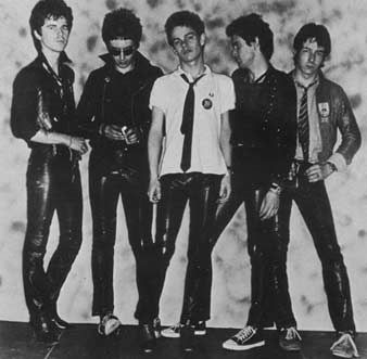 elsotaescala's tweet photo. #bersions
1327.- #TheBoys "I Call Your Name" -1977- (#JohnLennon, #PaulMcCartney) #BillyJKramer &amp; #TheDakotas -1963-
https://t.co/yd9v3StuBb https://t.co/sS5s6CzJjA