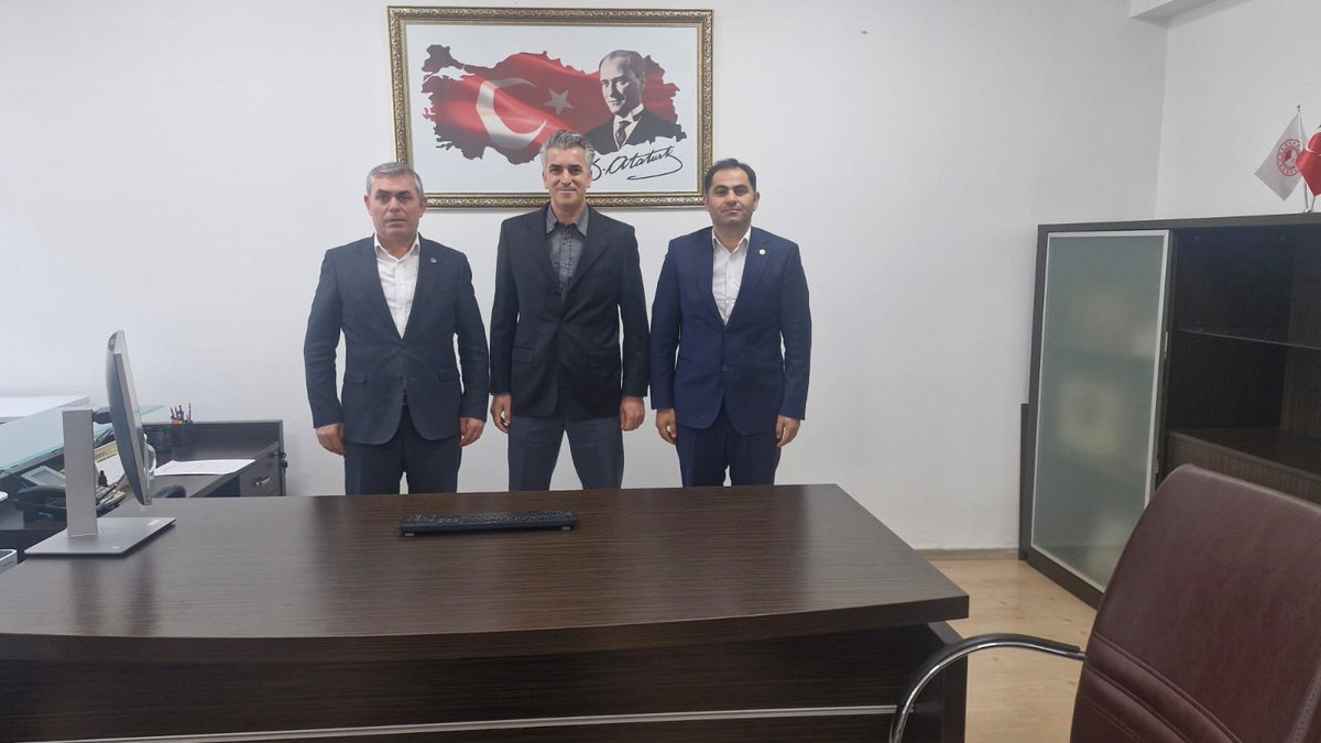 Genel Başkan Yardımcımız Zekeriya YAZICI ile birlikte İzmir İl Tarım ve Orman Müdür Yardımcılarımız Sayın Hüseyin ÇİFÇİ ve Sayın Mehmet AKGÜL ile Bornova İlçe Tarım ve Orman Müdürü Burak AĞA’yı ziyaret ettik.
Nazik kabul ve samimi karşılamaları için kendilerine teşekkür ederiz.