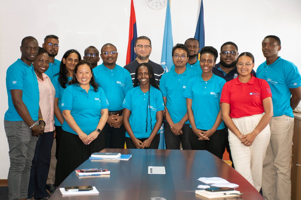 UNVIndianOcean's tweet photo. Greetings from the @UNVolunteers in Mauritius 🇲🇺 during this townhall meeting with UNV Executive Coordinator @ToilyKurbanov 

A round-table discussion where the volunteers were able to share their experiences, ask questions and listen to @ToilyKurbanov's statements. https://t.co/f6Ro2MDvic