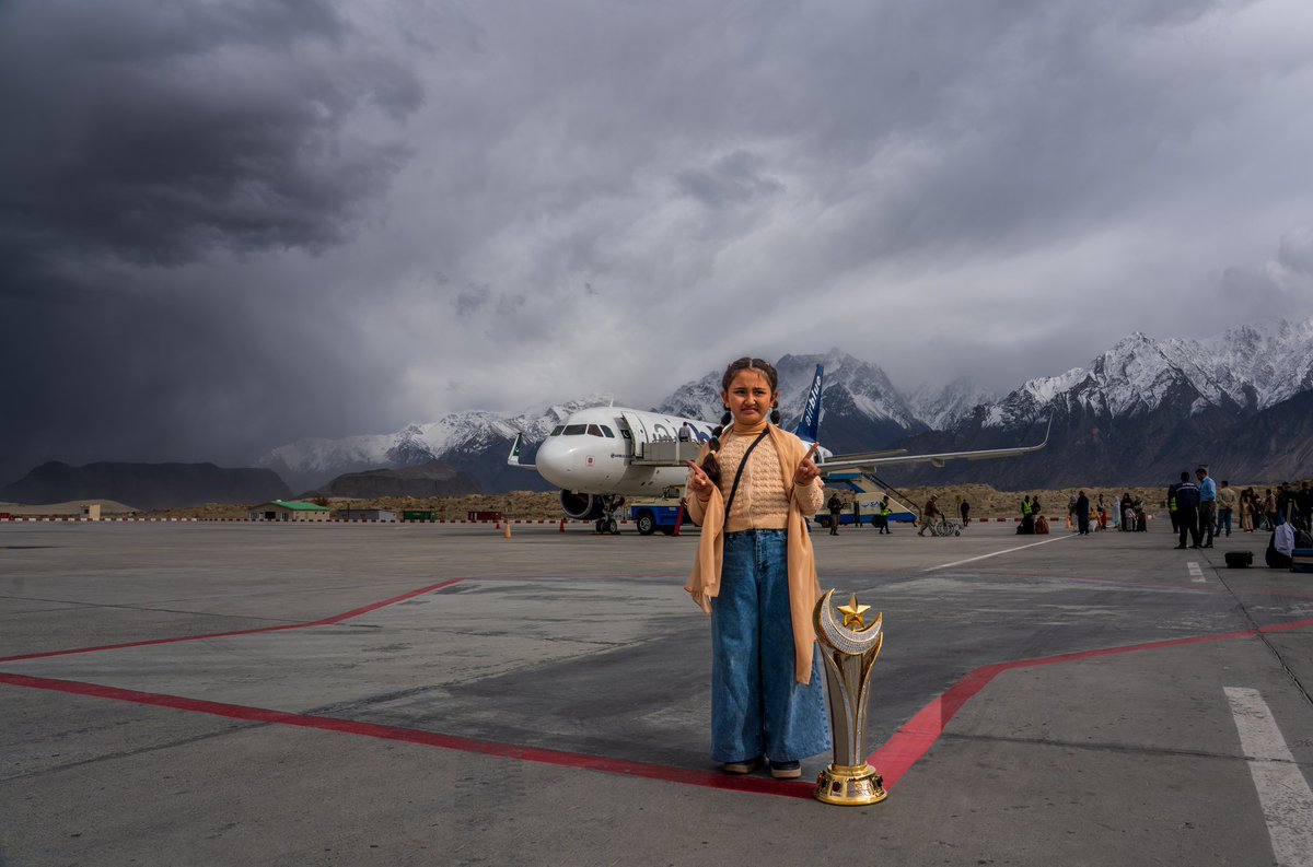 thePSLt20's tweet photo. WE MANIFEST A NORTH VISIT TOO 🤩

The Infinity lands where the mountains meet the sky. 
📍Scenic Skardu Airport. 

#HBLPSL | #NewEra https://t.co/34gETUACkx