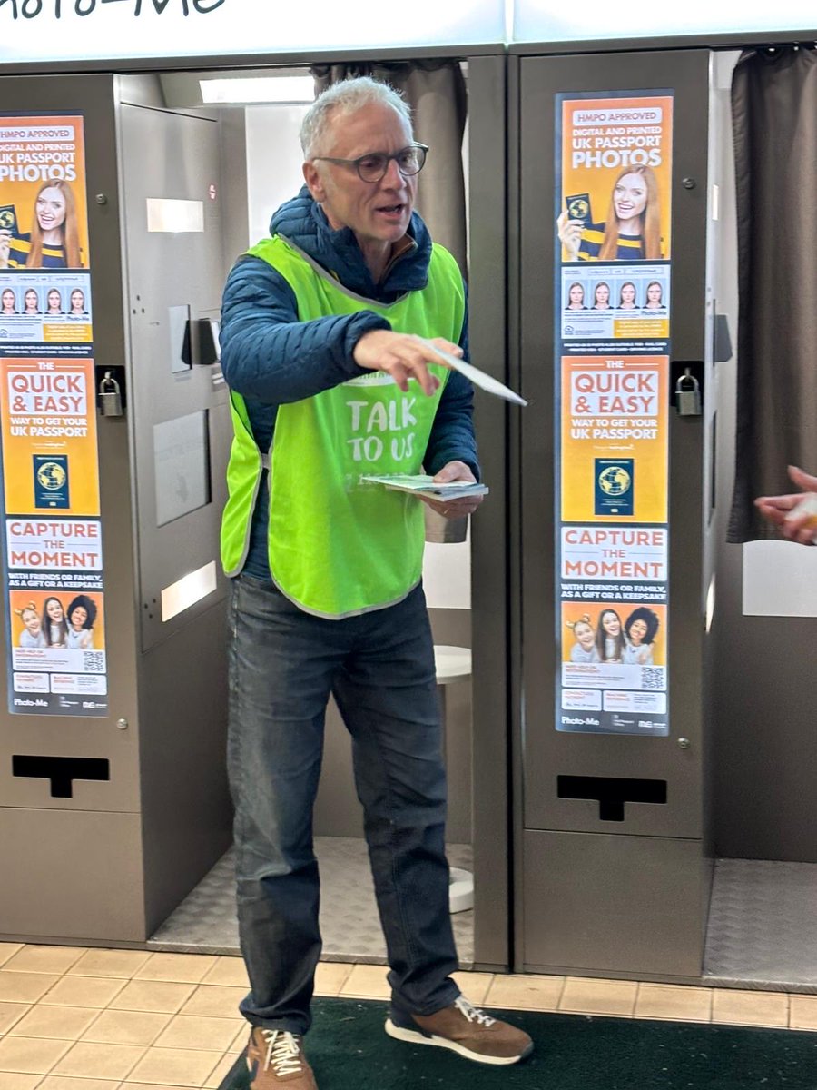 Brighton Samaritans tweet media