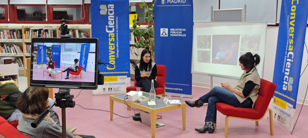 CIEMAT_OPI's tweet photo. 🌳¿Sabías que @DivulgaCIEMAT impulsa distintas actividades en colaboración con la red de bibliotecas municipales y eventos de divulgación en espacios públicos del @MADRID? 

Te lo contamos todo👉https://t.co/tSUa9sDFOx https://t.co/bIwiLUZByL