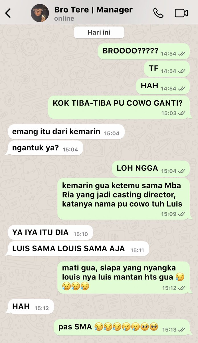 kariayem's tweet photo. #royallate oneshoot au's !!
— 𝓐lways love you.
Cw // Mention of Kissing https://t.co/2ShuTfFpFS
