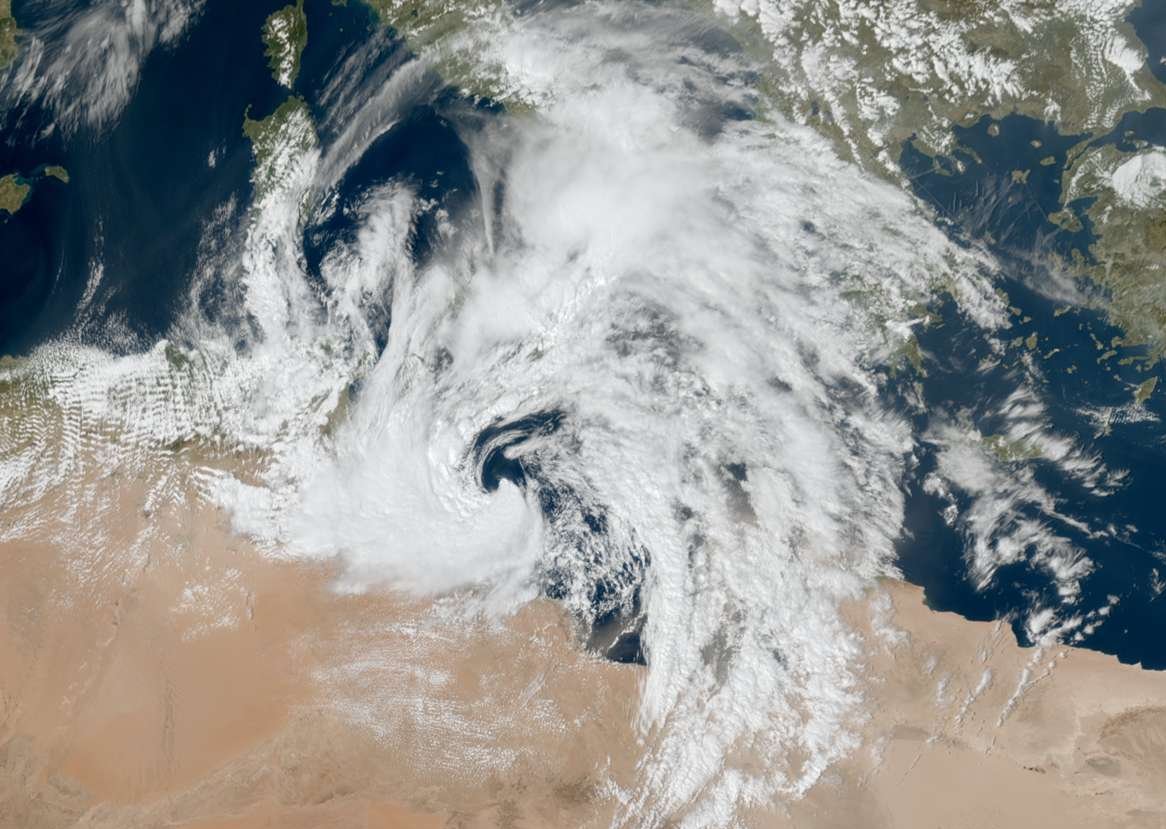 Weerverteller.nl tweet media