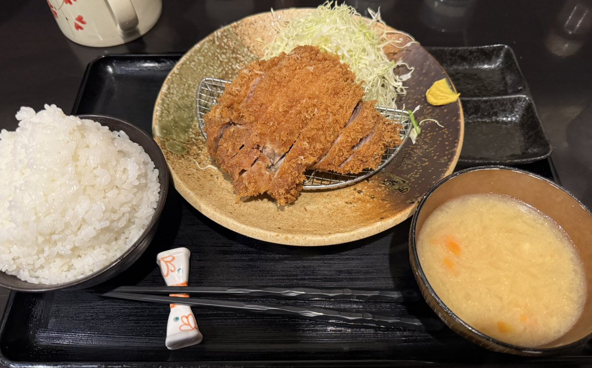 エファ tweet media