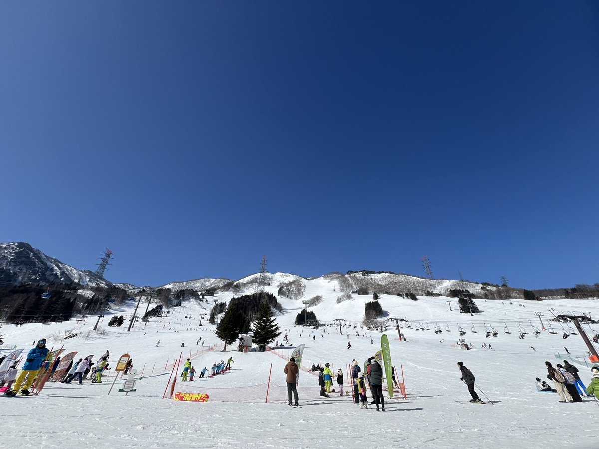 春スキーが気持ちいい季節ですね⛷
晴天最高🌞✨

#映像制作　＃ボーダーレス