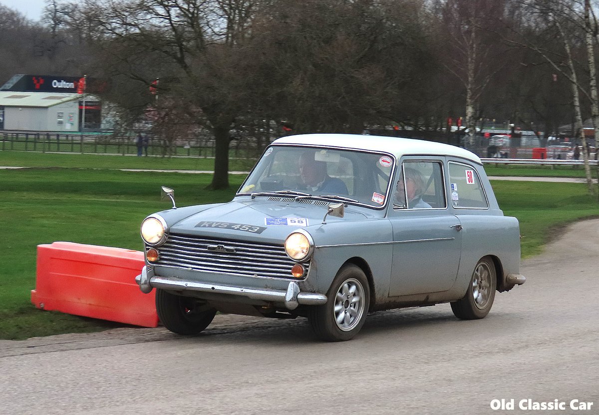 Old Classic Car tweet media