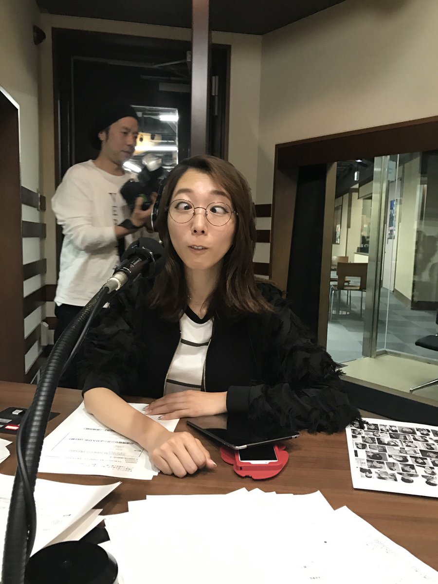 Skyrocket_Co's tweet photo. #やしろ本部長 秘蔵の #浜崎秘書 写真集📸
ご好評なら第2弾もあるかも？

#radiko はこちらから📻🎶
https://t.co/B2qD4bpp8c

#スカロケ #TOKYOFM https://t.co/8sVyQXn0Zt